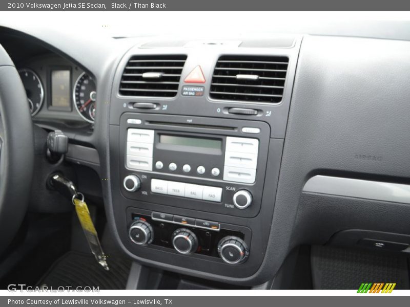 Black / Titan Black 2010 Volkswagen Jetta SE Sedan