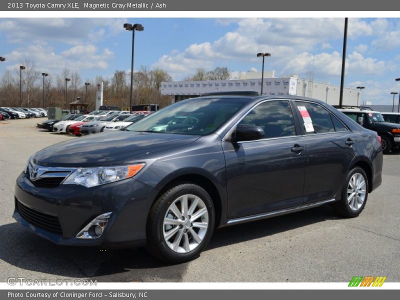Magnetic Gray Metallic / Ash 2013 Toyota Camry XLE