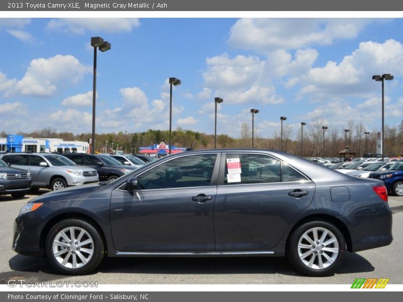 Magnetic Gray Metallic / Ash 2013 Toyota Camry XLE