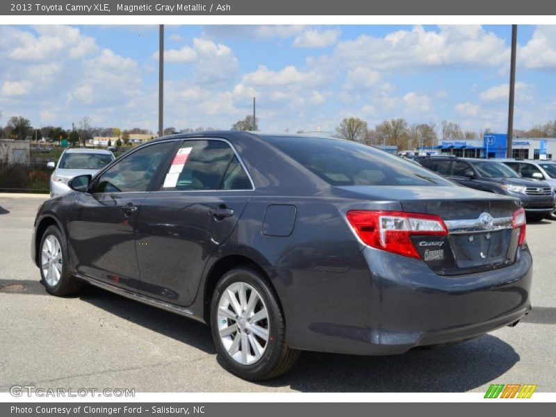 Magnetic Gray Metallic / Ash 2013 Toyota Camry XLE