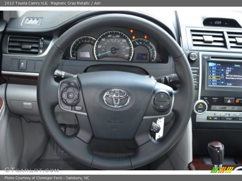 Magnetic Gray Metallic / Ash 2013 Toyota Camry XLE