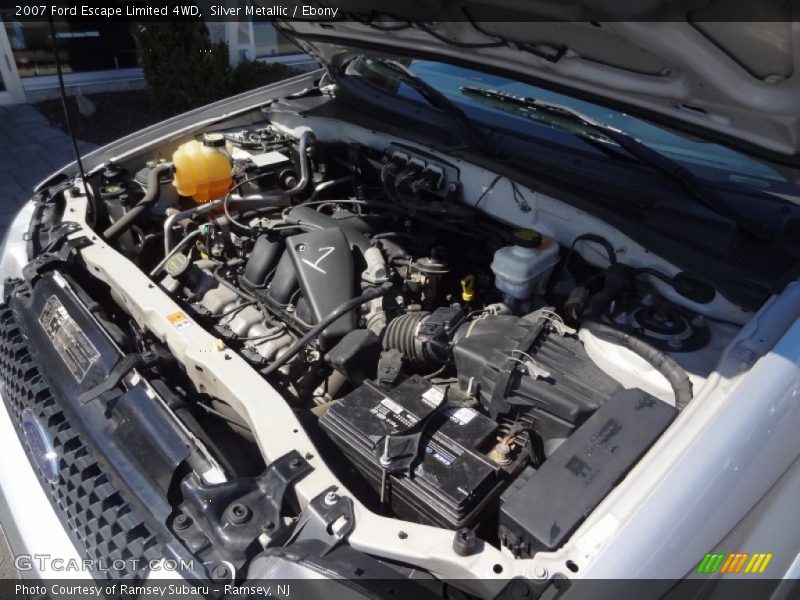Silver Metallic / Ebony 2007 Ford Escape Limited 4WD