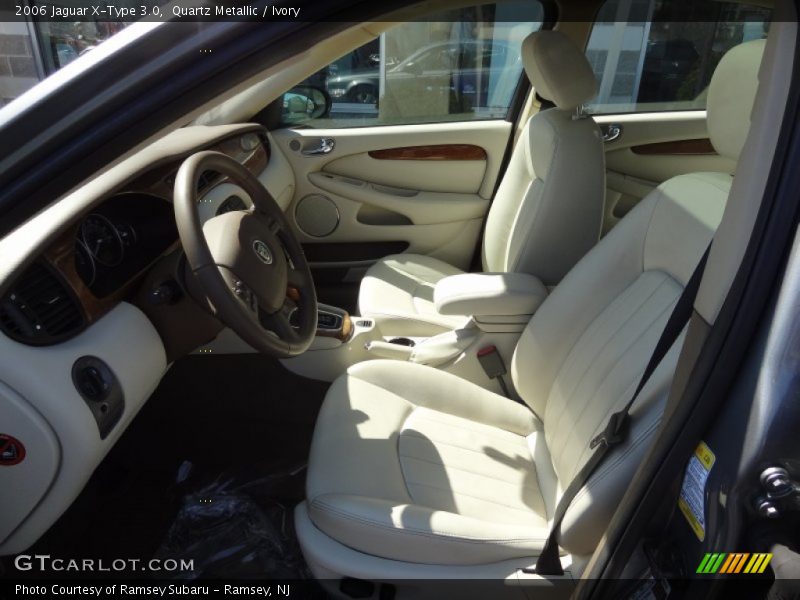  2006 X-Type 3.0 Ivory Interior