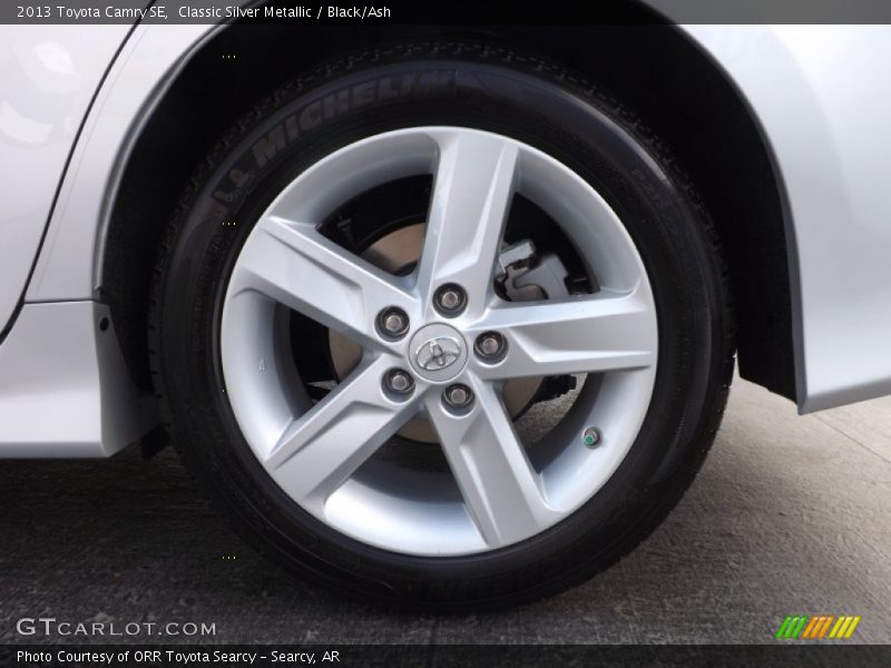 Classic Silver Metallic / Black/Ash 2013 Toyota Camry SE