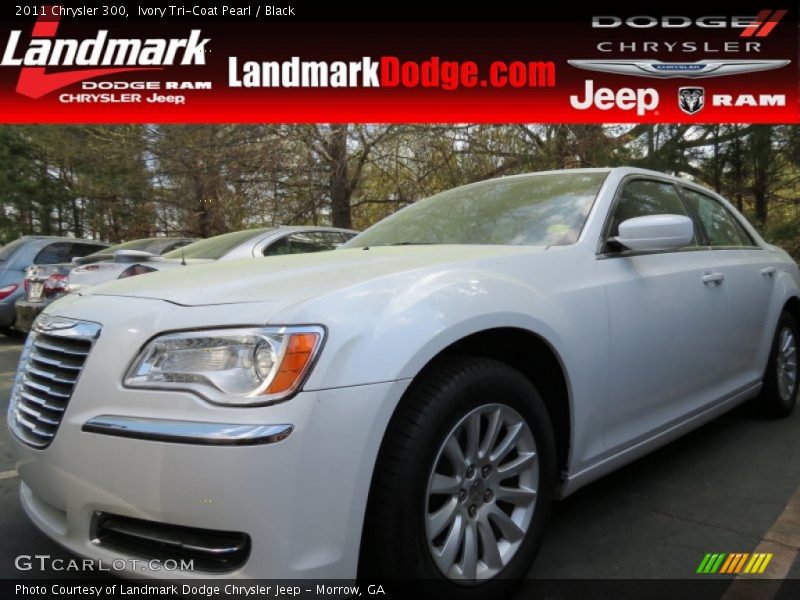 Ivory Tri-Coat Pearl / Black 2011 Chrysler 300