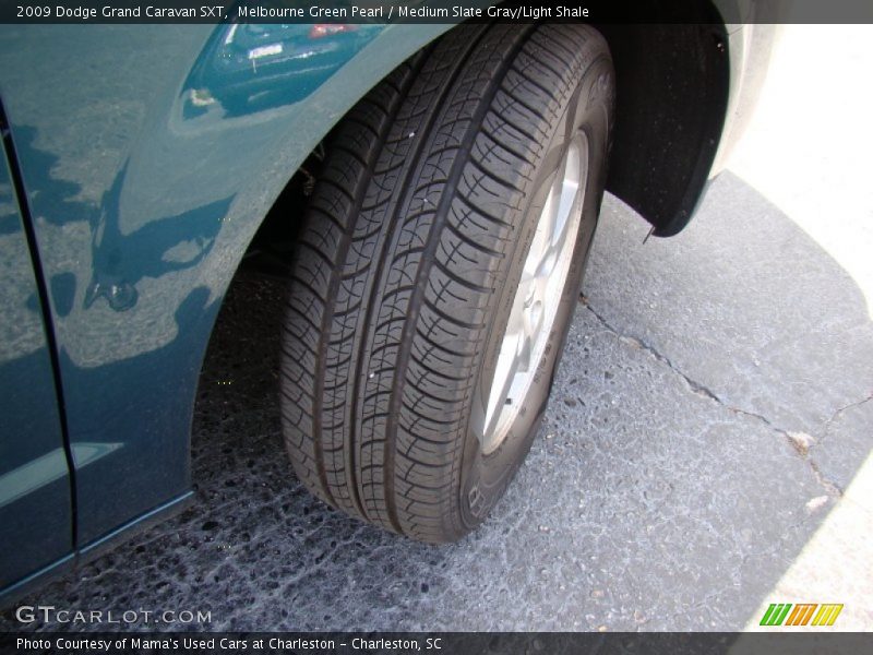 Melbourne Green Pearl / Medium Slate Gray/Light Shale 2009 Dodge Grand Caravan SXT