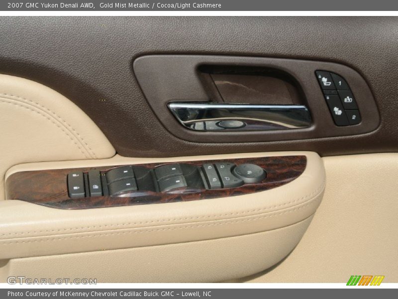 Gold Mist Metallic / Cocoa/Light Cashmere 2007 GMC Yukon Denali AWD