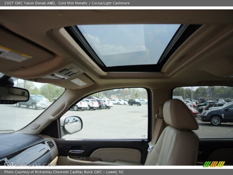 Gold Mist Metallic / Cocoa/Light Cashmere 2007 GMC Yukon Denali AWD