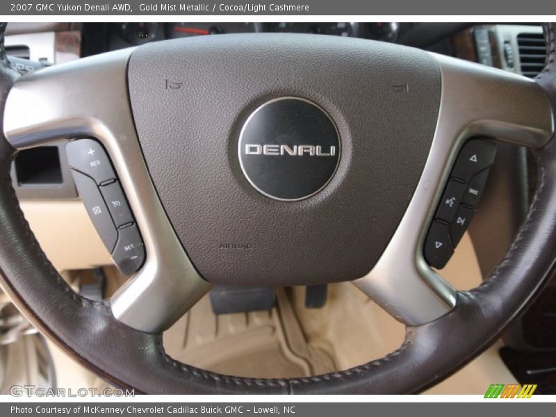 Gold Mist Metallic / Cocoa/Light Cashmere 2007 GMC Yukon Denali AWD