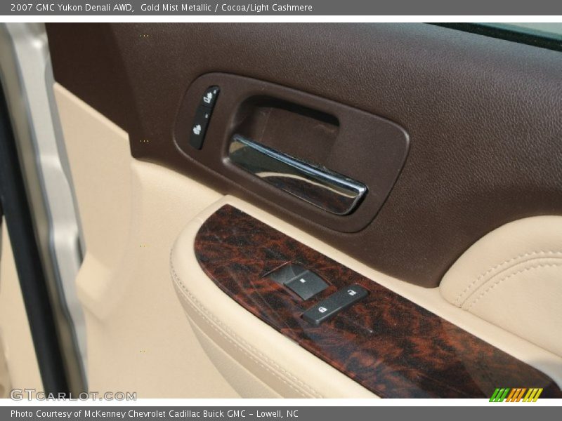 Gold Mist Metallic / Cocoa/Light Cashmere 2007 GMC Yukon Denali AWD