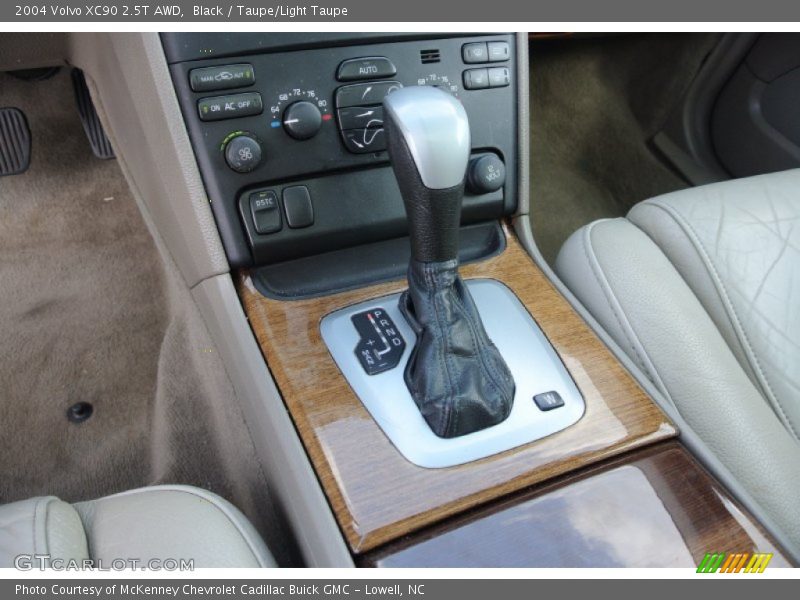 Black / Taupe/Light Taupe 2004 Volvo XC90 2.5T AWD