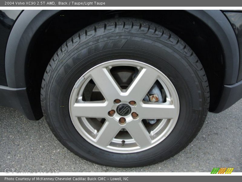 Black / Taupe/Light Taupe 2004 Volvo XC90 2.5T AWD