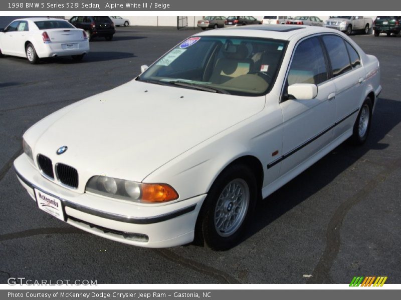 Alpine White III / Beige 1998 BMW 5 Series 528i Sedan