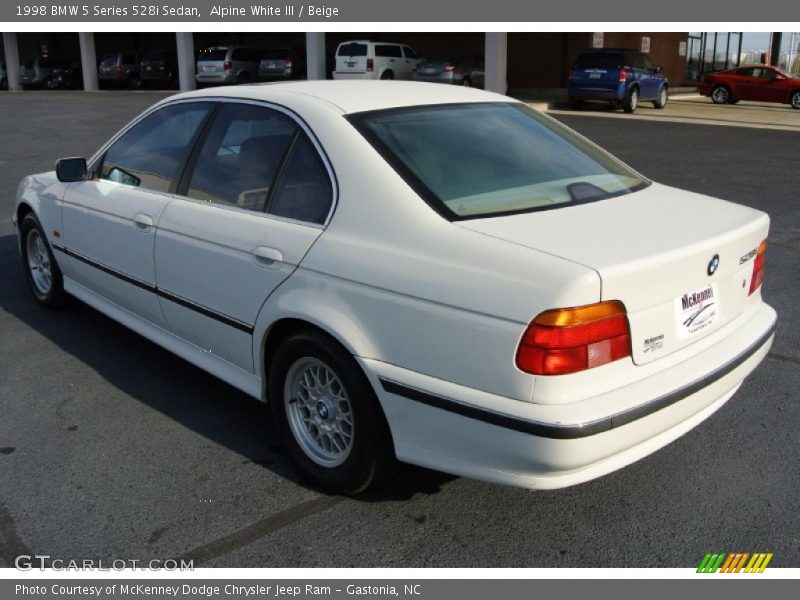 Alpine White III / Beige 1998 BMW 5 Series 528i Sedan