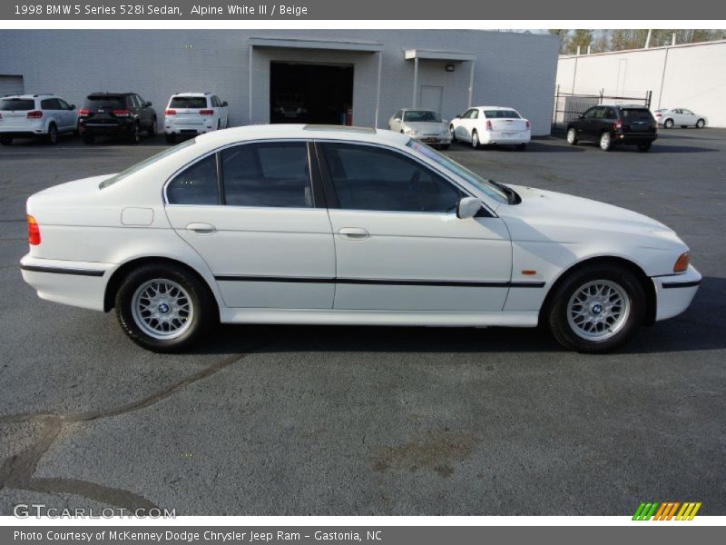 Alpine White III / Beige 1998 BMW 5 Series 528i Sedan