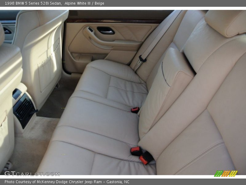 Alpine White III / Beige 1998 BMW 5 Series 528i Sedan