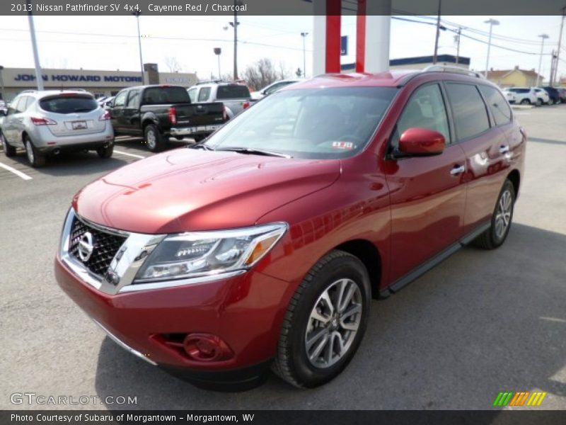 Front 3/4 View of 2013 Pathfinder SV 4x4