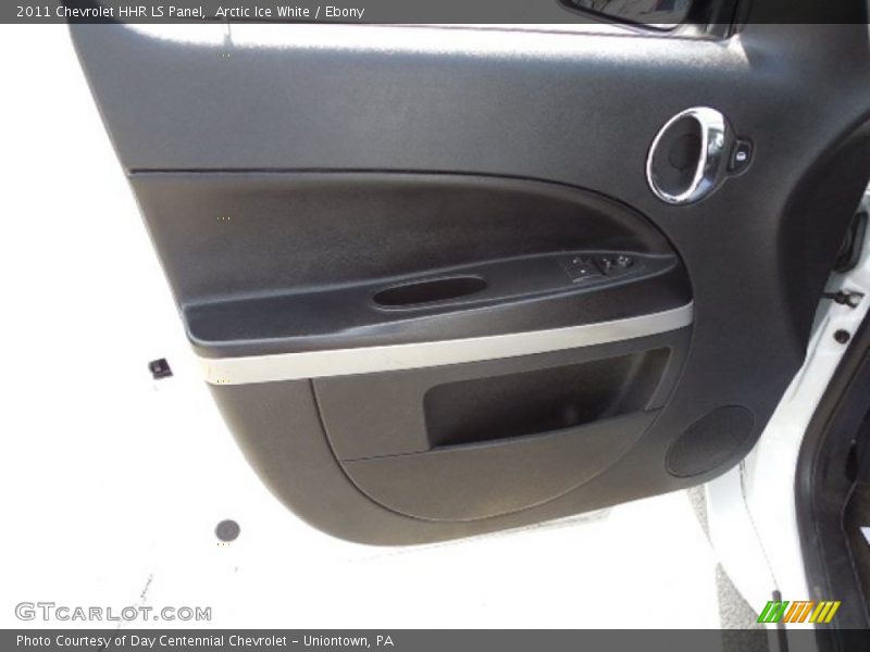 Arctic Ice White / Ebony 2011 Chevrolet HHR LS Panel