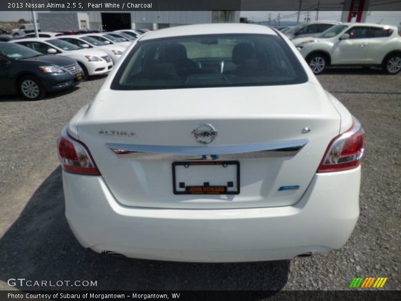 Pearl White / Charcoal 2013 Nissan Altima 2.5 S