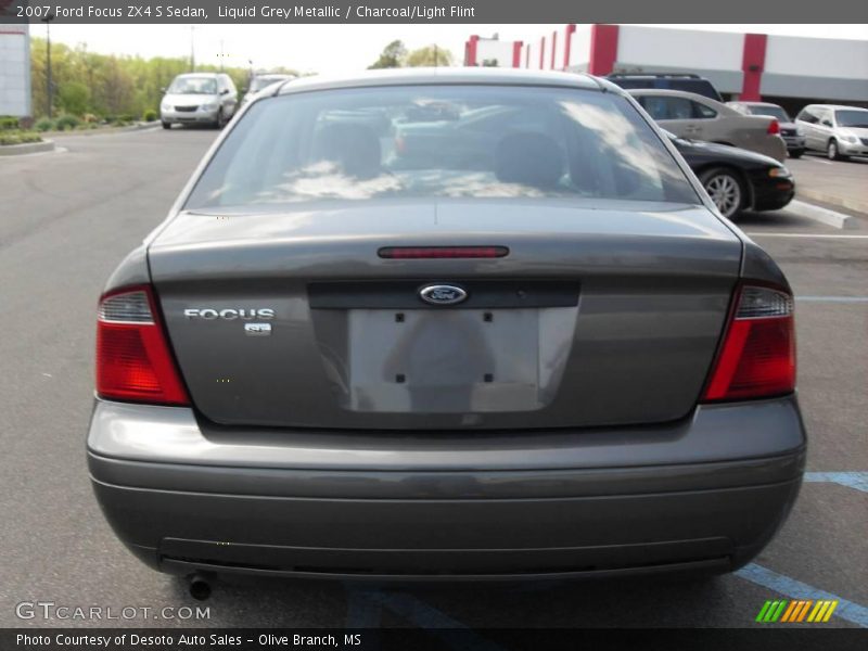 Liquid Grey Metallic / Charcoal/Light Flint 2007 Ford Focus ZX4 S Sedan