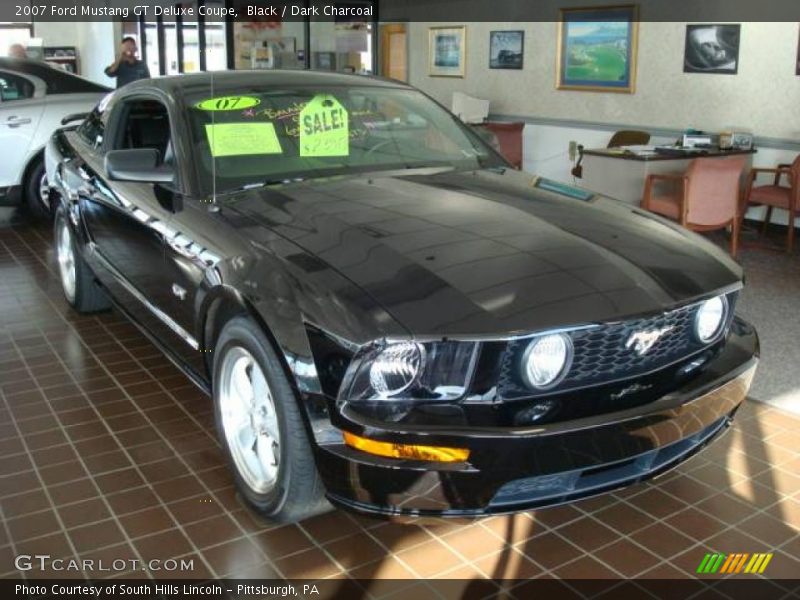 Black / Dark Charcoal 2007 Ford Mustang GT Deluxe Coupe