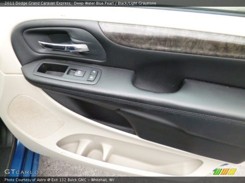 Deep Water Blue Pearl / Black/Light Graystone 2011 Dodge Grand Caravan Express