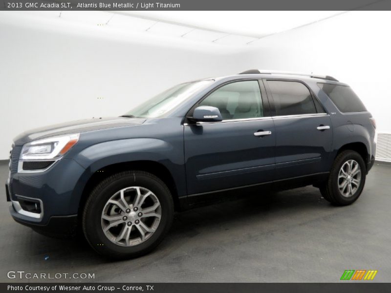 Front 3/4 View of 2013 Acadia SLT