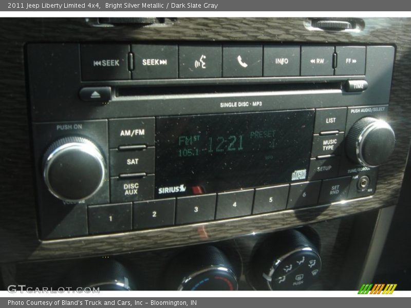 Bright Silver Metallic / Dark Slate Gray 2011 Jeep Liberty Limited 4x4