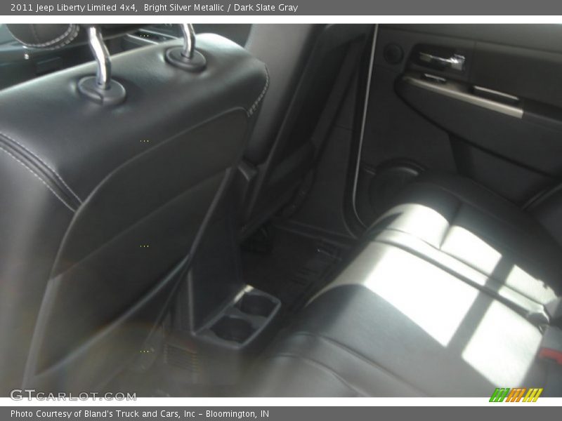 Bright Silver Metallic / Dark Slate Gray 2011 Jeep Liberty Limited 4x4