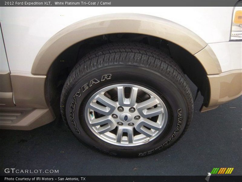 White Platinum Tri-Coat / Camel 2012 Ford Expedition XLT