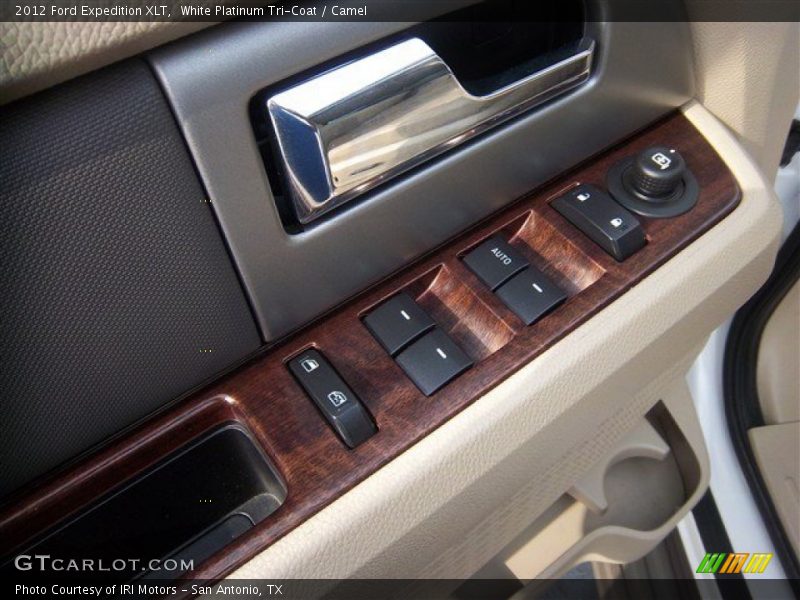 White Platinum Tri-Coat / Camel 2012 Ford Expedition XLT
