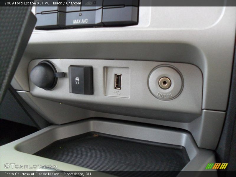 Black / Charcoal 2009 Ford Escape XLT V6