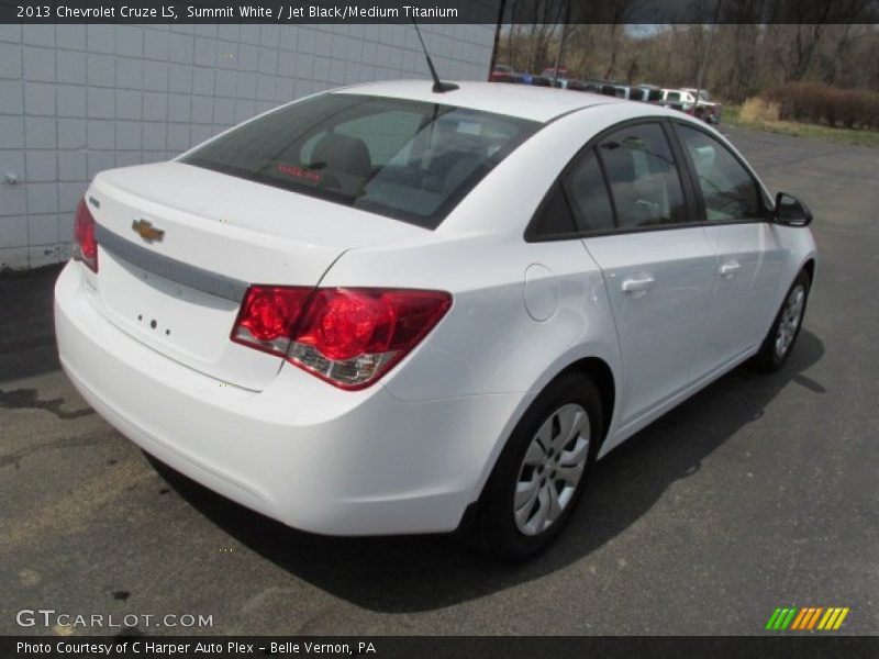 Summit White / Jet Black/Medium Titanium 2013 Chevrolet Cruze LS