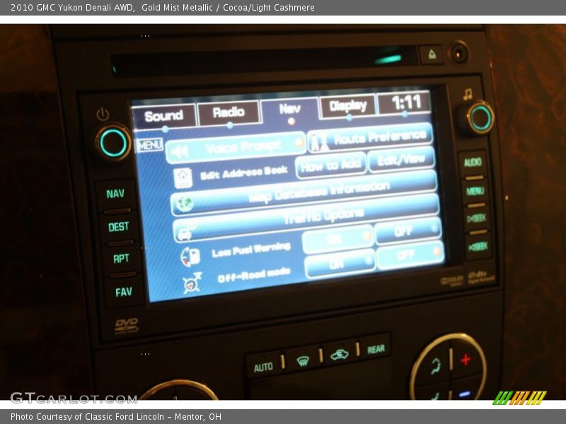 Gold Mist Metallic / Cocoa/Light Cashmere 2010 GMC Yukon Denali AWD