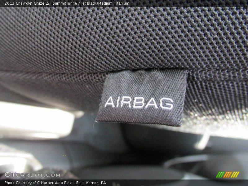 Summit White / Jet Black/Medium Titanium 2013 Chevrolet Cruze LS