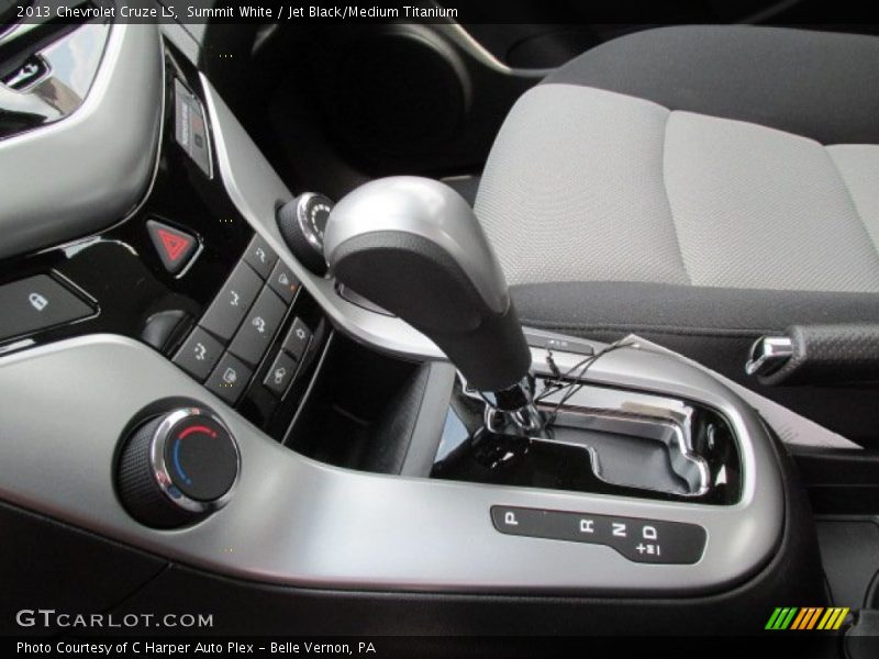 Summit White / Jet Black/Medium Titanium 2013 Chevrolet Cruze LS