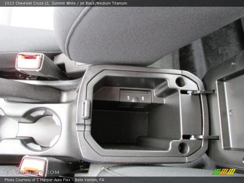 Summit White / Jet Black/Medium Titanium 2013 Chevrolet Cruze LS