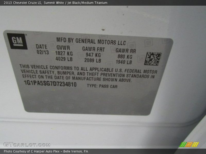 Summit White / Jet Black/Medium Titanium 2013 Chevrolet Cruze LS
