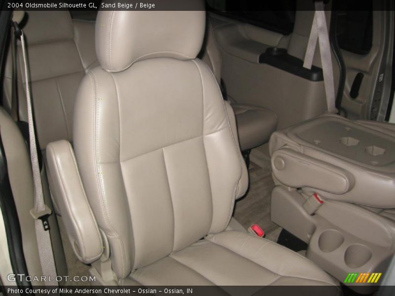Sand Beige / Beige 2004 Oldsmobile Silhouette GL