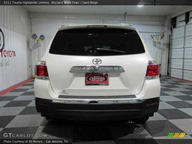 Blizzard White Pearl / Sand Beige 2011 Toyota Highlander Limited