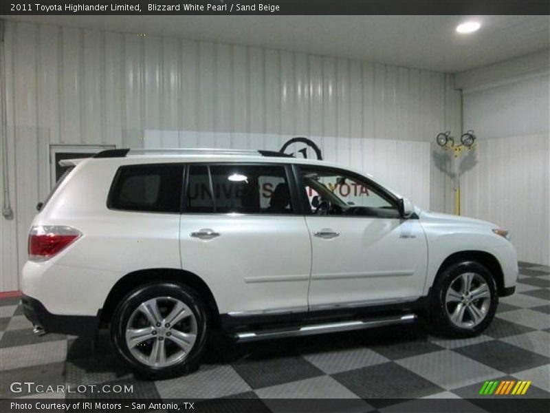 Blizzard White Pearl / Sand Beige 2011 Toyota Highlander Limited