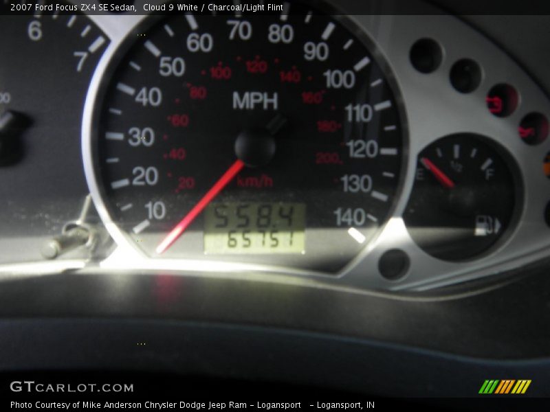 Cloud 9 White / Charcoal/Light Flint 2007 Ford Focus ZX4 SE Sedan