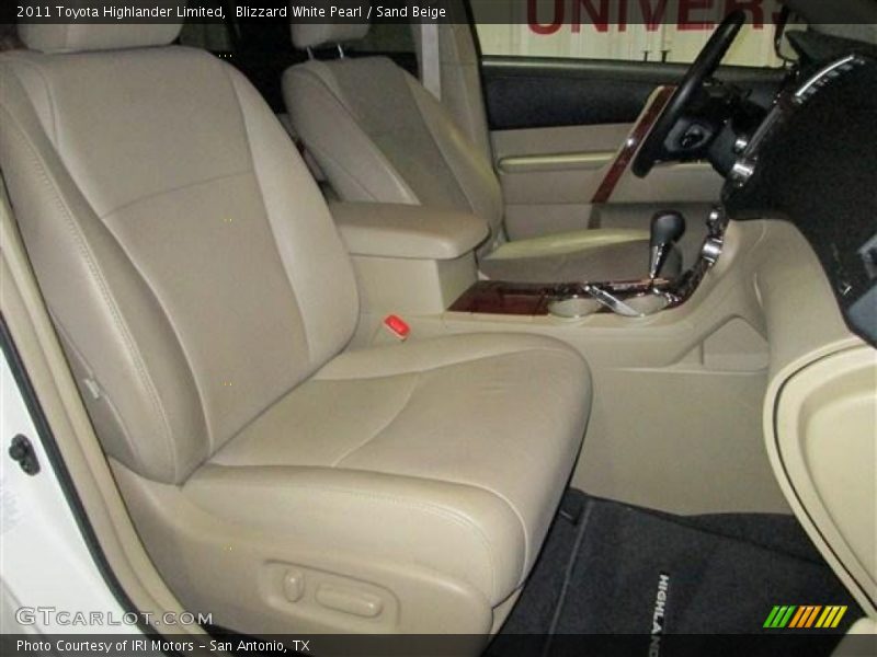 Blizzard White Pearl / Sand Beige 2011 Toyota Highlander Limited