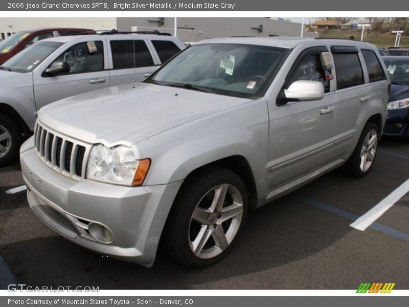 Front 3/4 View of 2006 Grand Cherokee SRT8