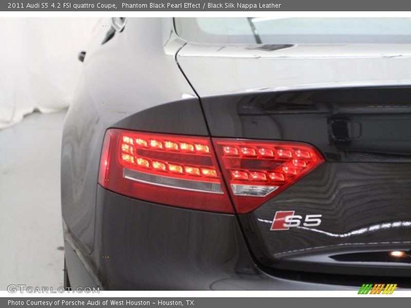 Phantom Black Pearl Effect / Black Silk Nappa Leather 2011 Audi S5 4.2 FSI quattro Coupe