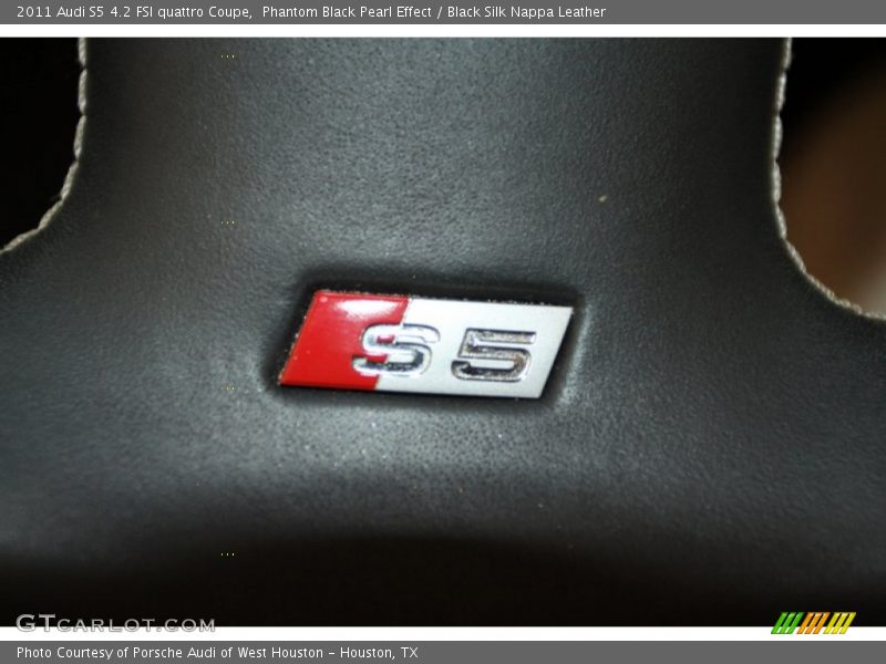 Phantom Black Pearl Effect / Black Silk Nappa Leather 2011 Audi S5 4.2 FSI quattro Coupe