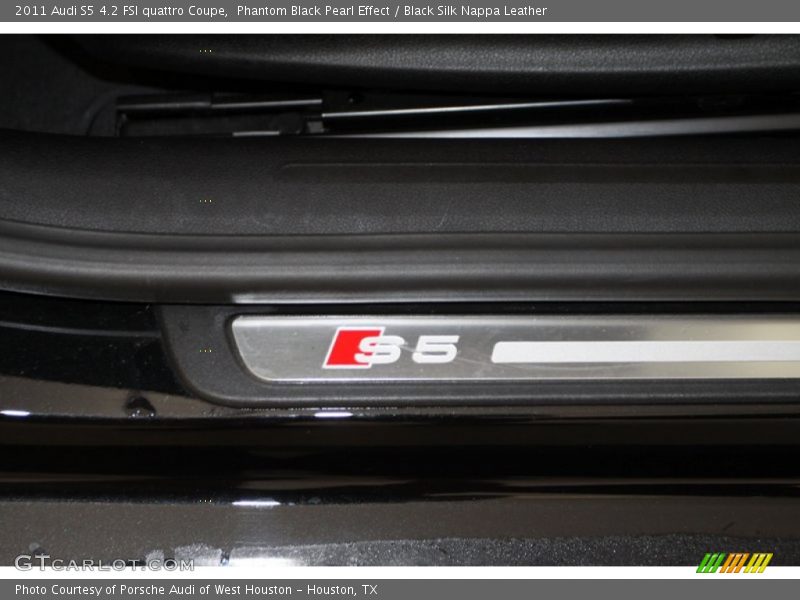 Phantom Black Pearl Effect / Black Silk Nappa Leather 2011 Audi S5 4.2 FSI quattro Coupe