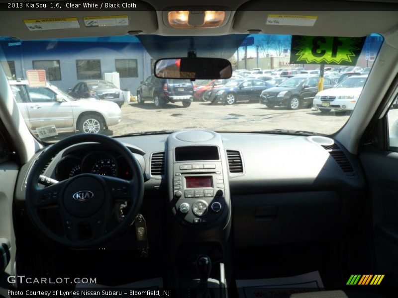 Clear White / Black Cloth 2013 Kia Soul 1.6