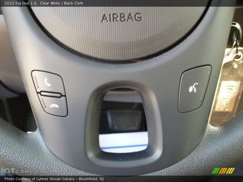 Clear White / Black Cloth 2013 Kia Soul 1.6