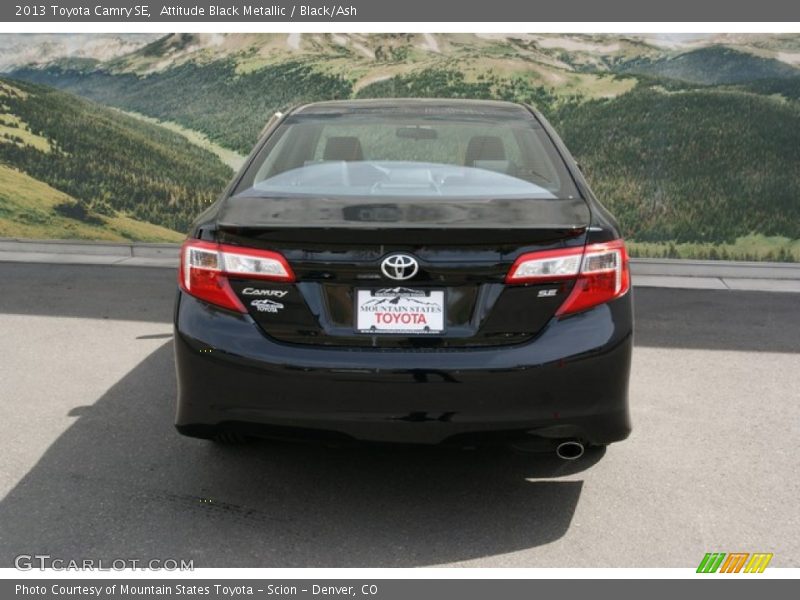 Attitude Black Metallic / Black/Ash 2013 Toyota Camry SE